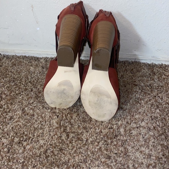 Shoedazzle ankle booties π’ - Picture 8 of 9